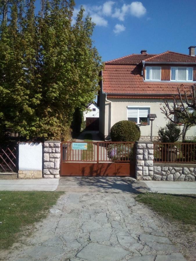 Agnes Apartmanok Harkany Exterior photo